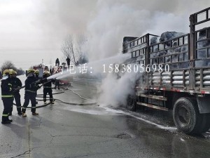 重达2吨的无纺布烧没了！网友直呼心疼，2吨能做多少口罩